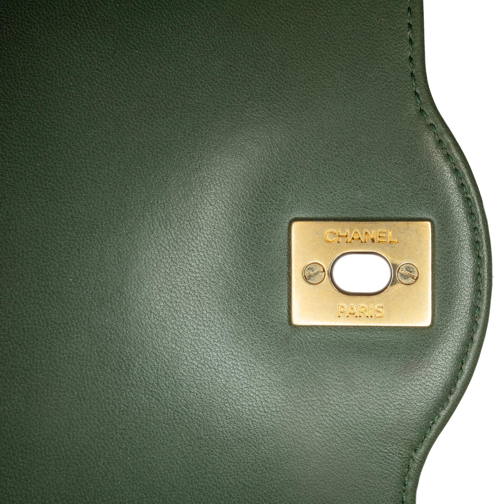 Chanel Medium Quilted Lambskin Two-Tone Day Flap (SHG-iv4oiK)