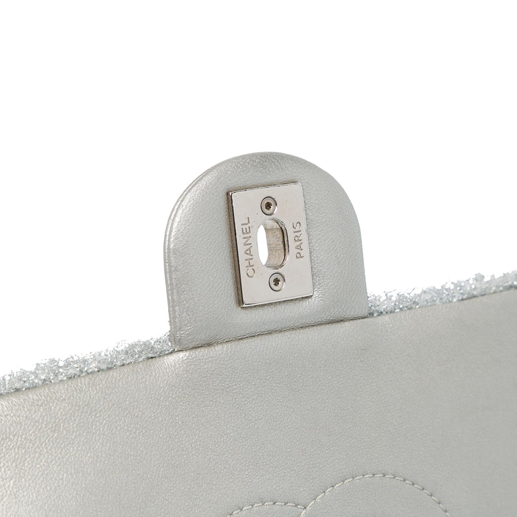 Chanel Medium Quilted Lurex Ground Control Pluto Glitter Flap (SHG-oj7q7D)