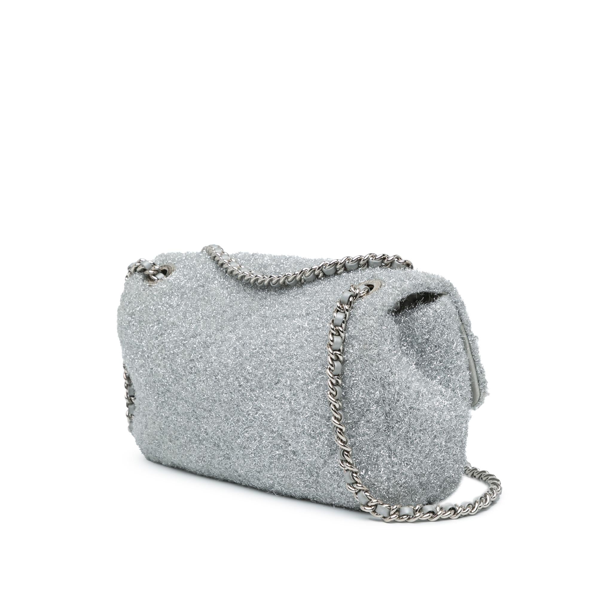 Chanel Medium Quilted Lurex Ground Control Pluto Glitter Flap (SHG-oj7q7D)