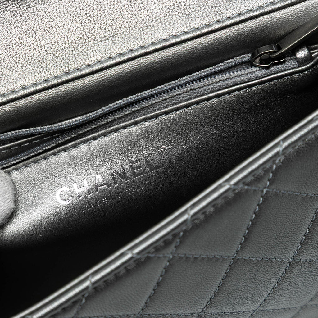 Chanel Medium Quilted Metallic Goatskin Chic Pearls Flap
