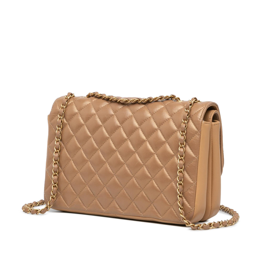Chanel Medium Quilted Metallic Lambskin CC Chic Double Flap (SHG-1z5jq8)