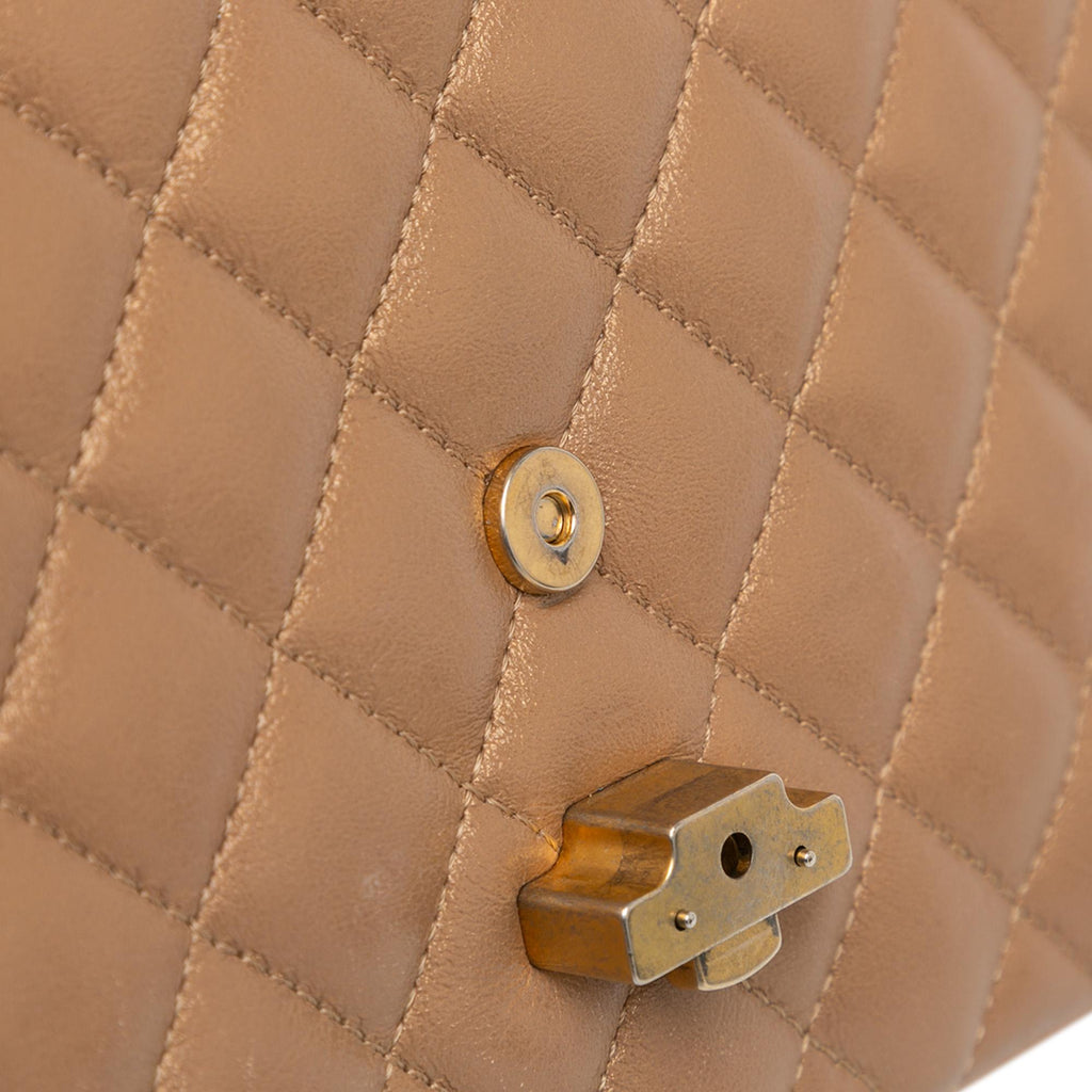 Chanel Medium Quilted Metallic Lambskin CC Chic Double Flap (SHG-qSVXTO)