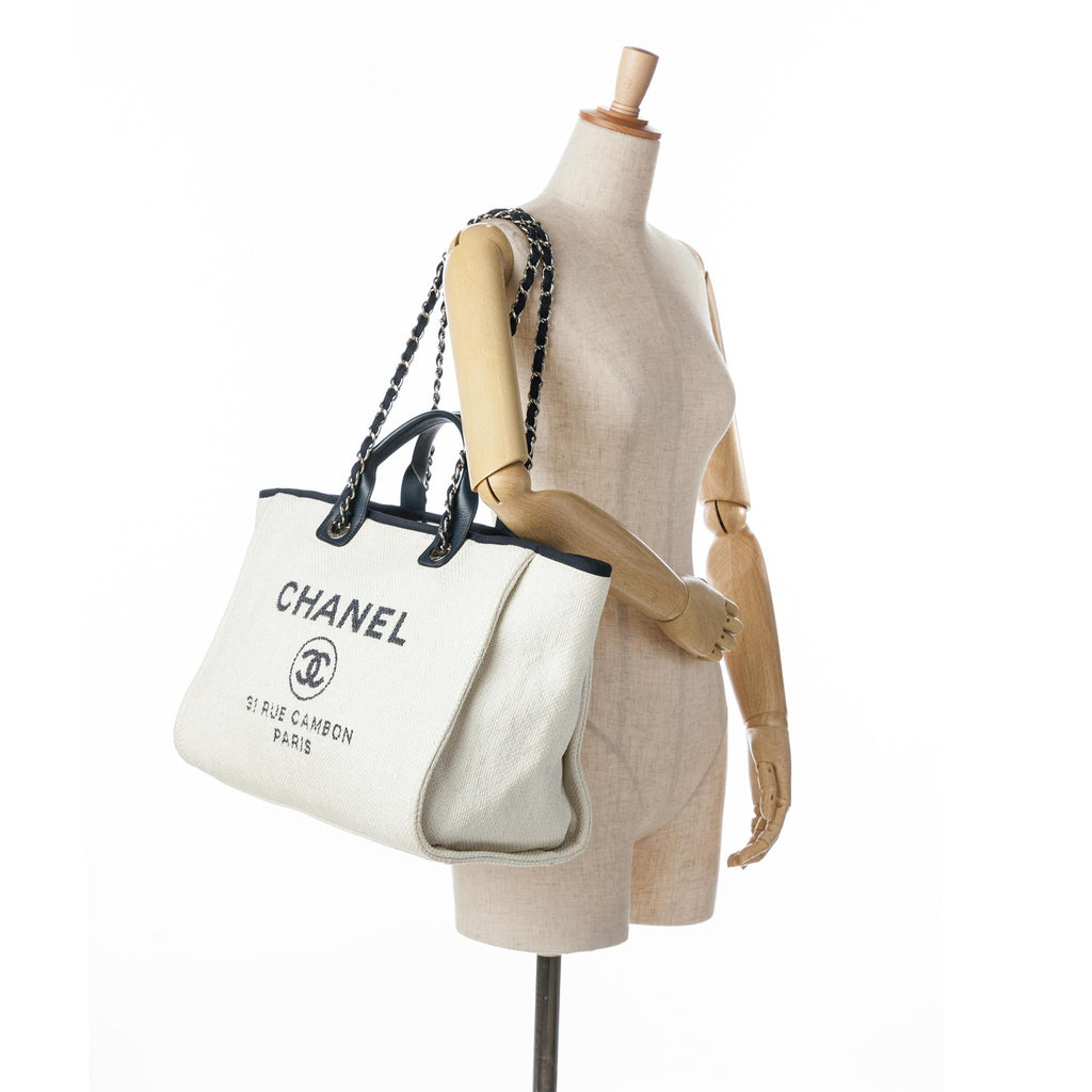 Chanel Medium Raffia Deauville Satchel (SHG-Vr6eIX)