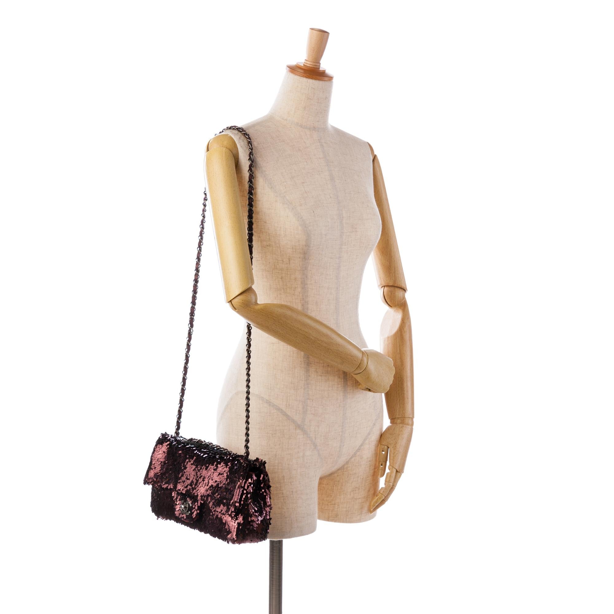 Chanel Medium Sequins Flap Crossbody (SHG-ibBvgG)