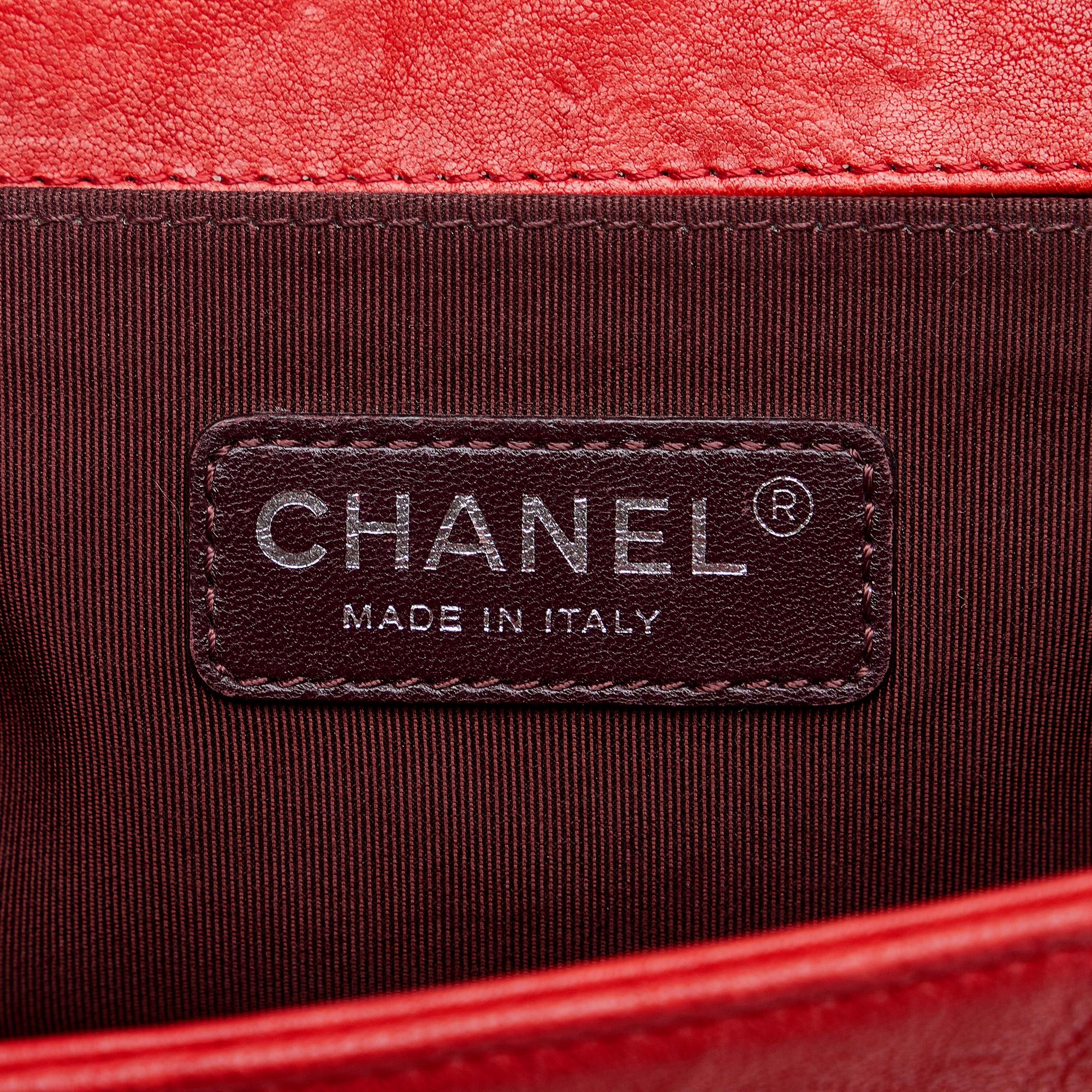 Chanel Medium Studded Distressed Calfskin Boy Flap (SHG-IQfxND)