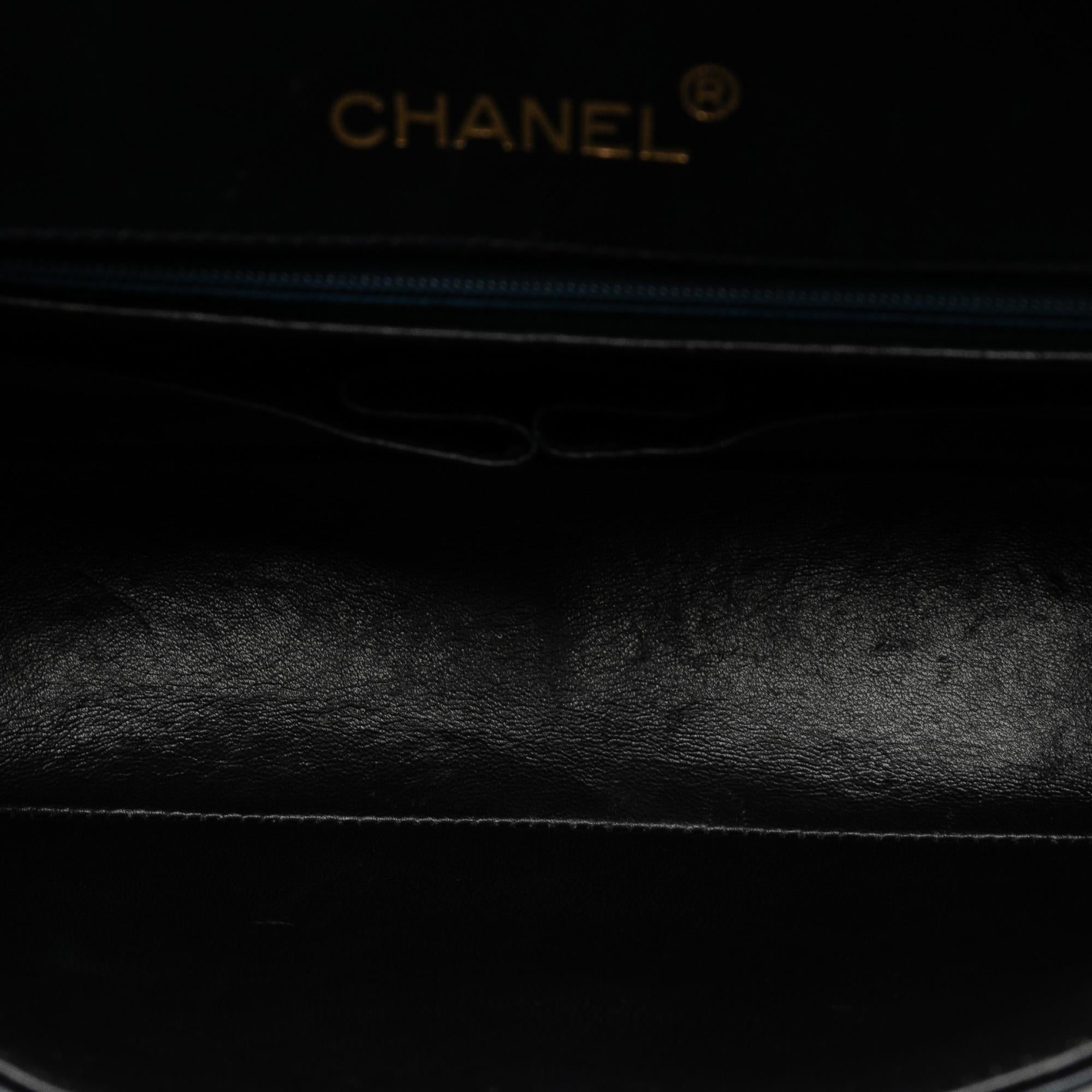 Chanel Medium Tall Classic Lambskin Double Flap (SHG-GtveFH)