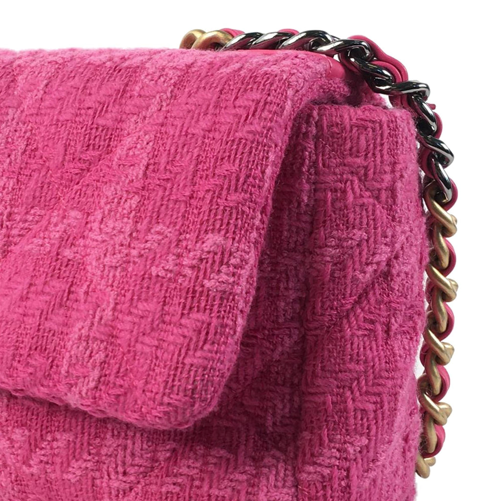 Chanel Medium Tweed 19 Flap (SHG-njtjMw)