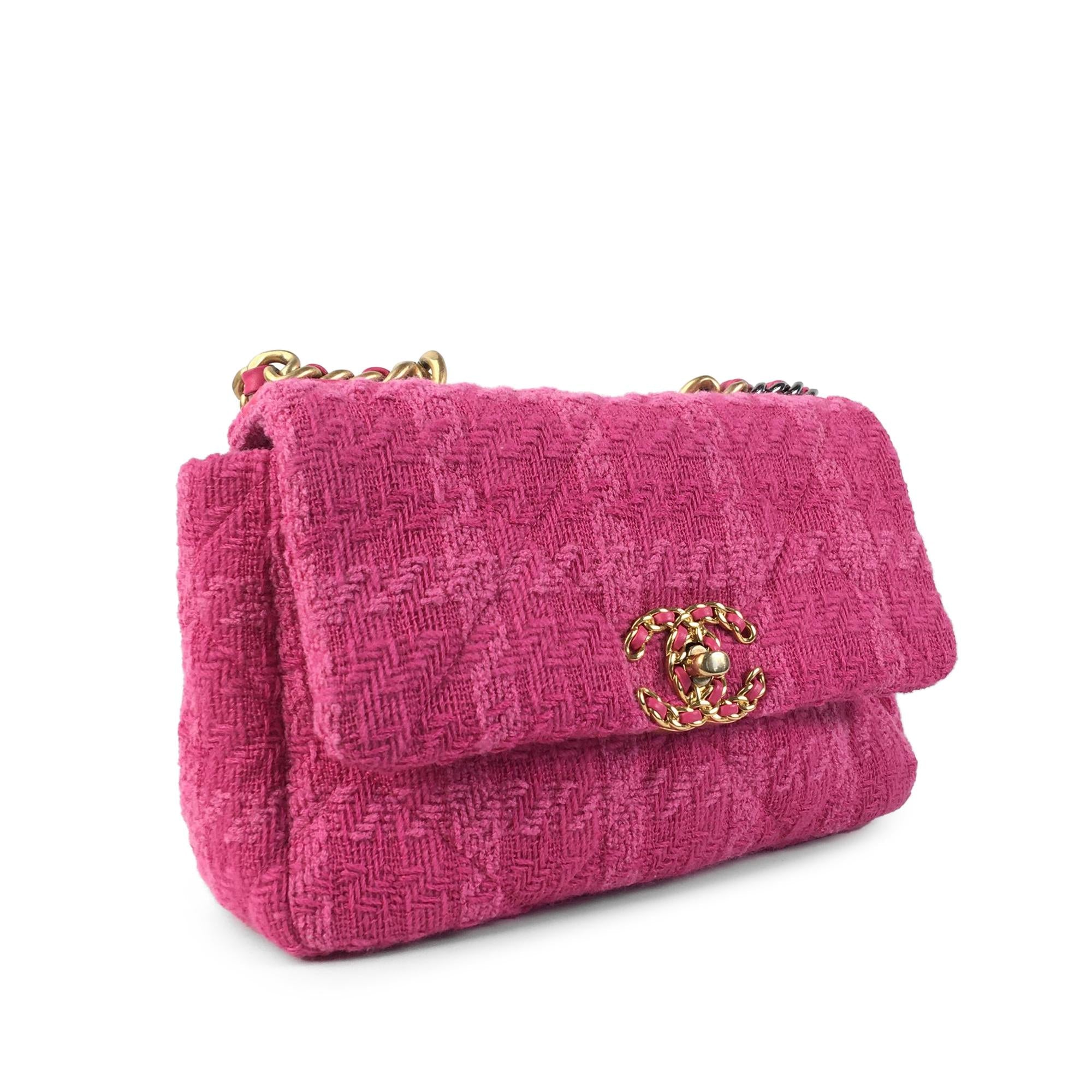 Chanel Medium Tweed 19 Flap (SHG-njtjMw)