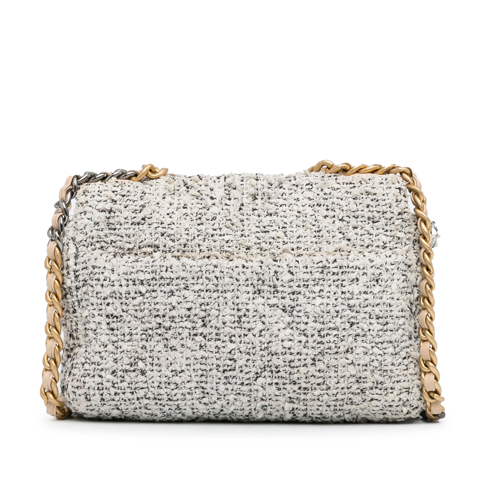 Chanel Medium Tweed 19 Flap (SHG-GKU36x)