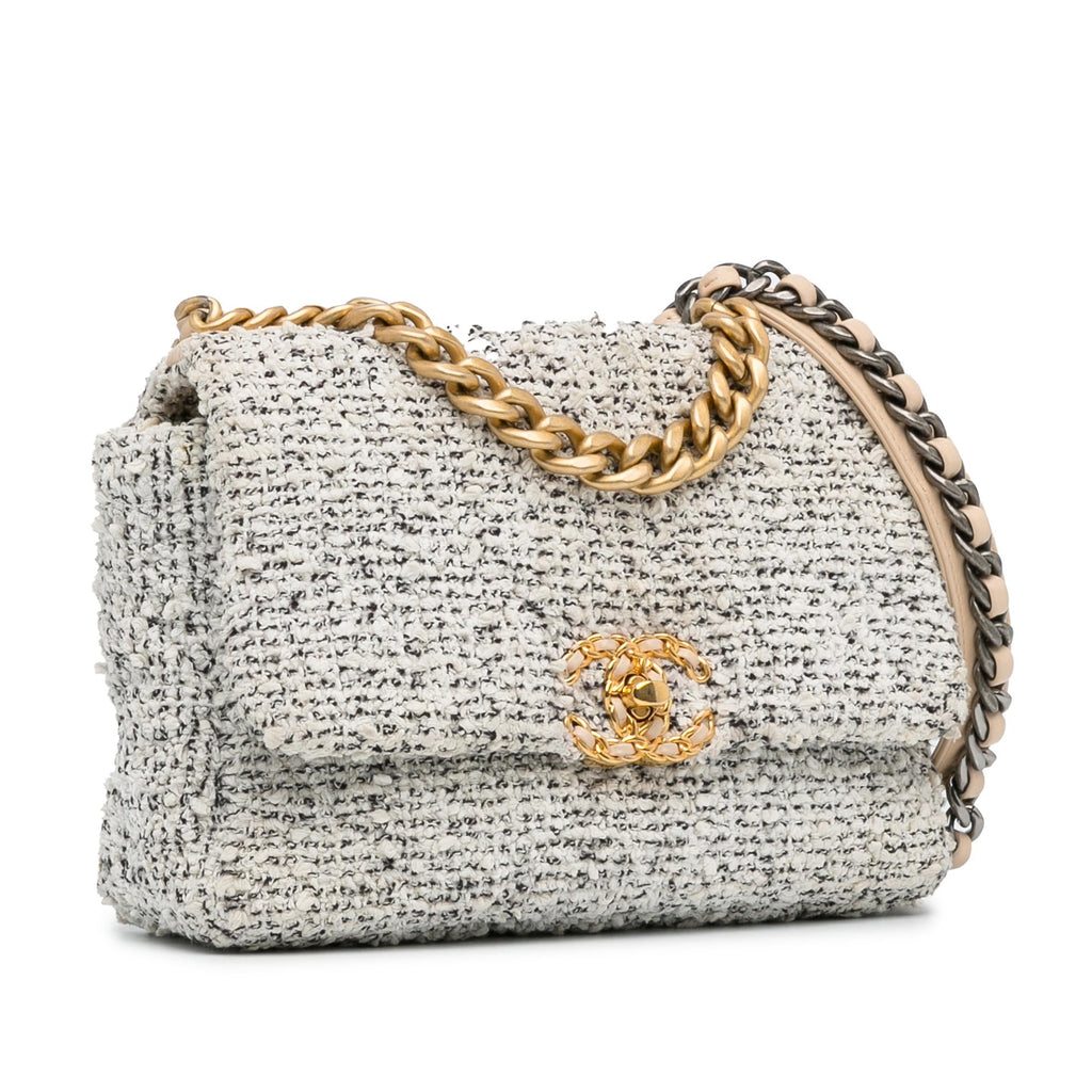 Chanel Medium Tweed 19 Flap (SHG-GKU36x)