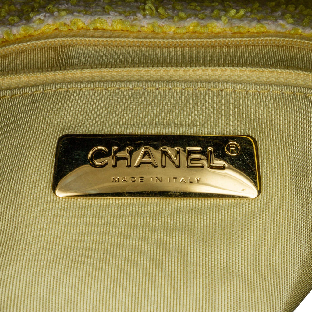 Chanel Medium Tweed 19 Flap