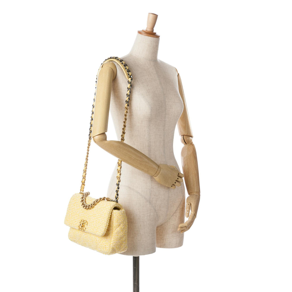 Chanel Medium Tweed 19 Flap