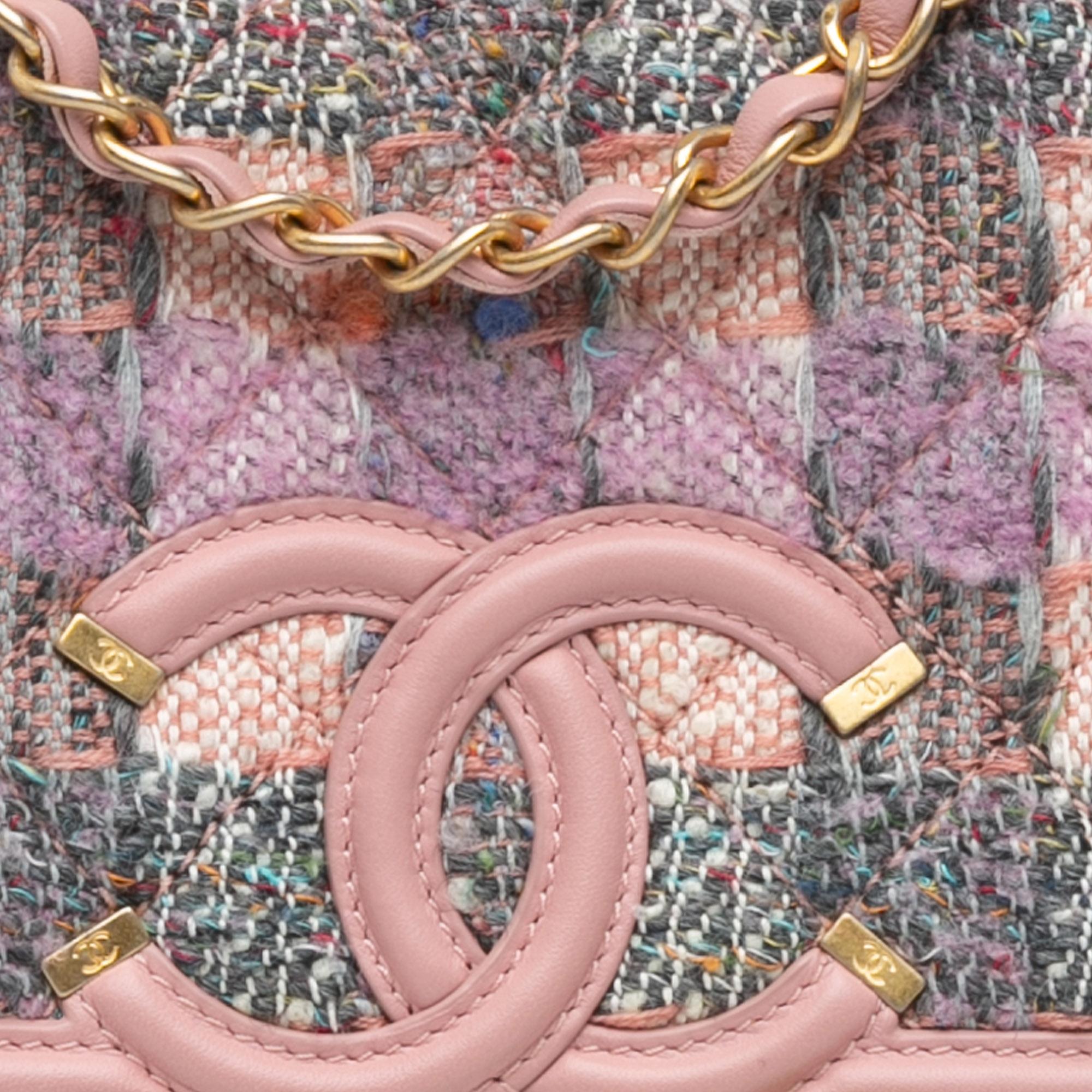 Chanel Medium Tweed CC Filigree Flap (SHG-etcTz4)