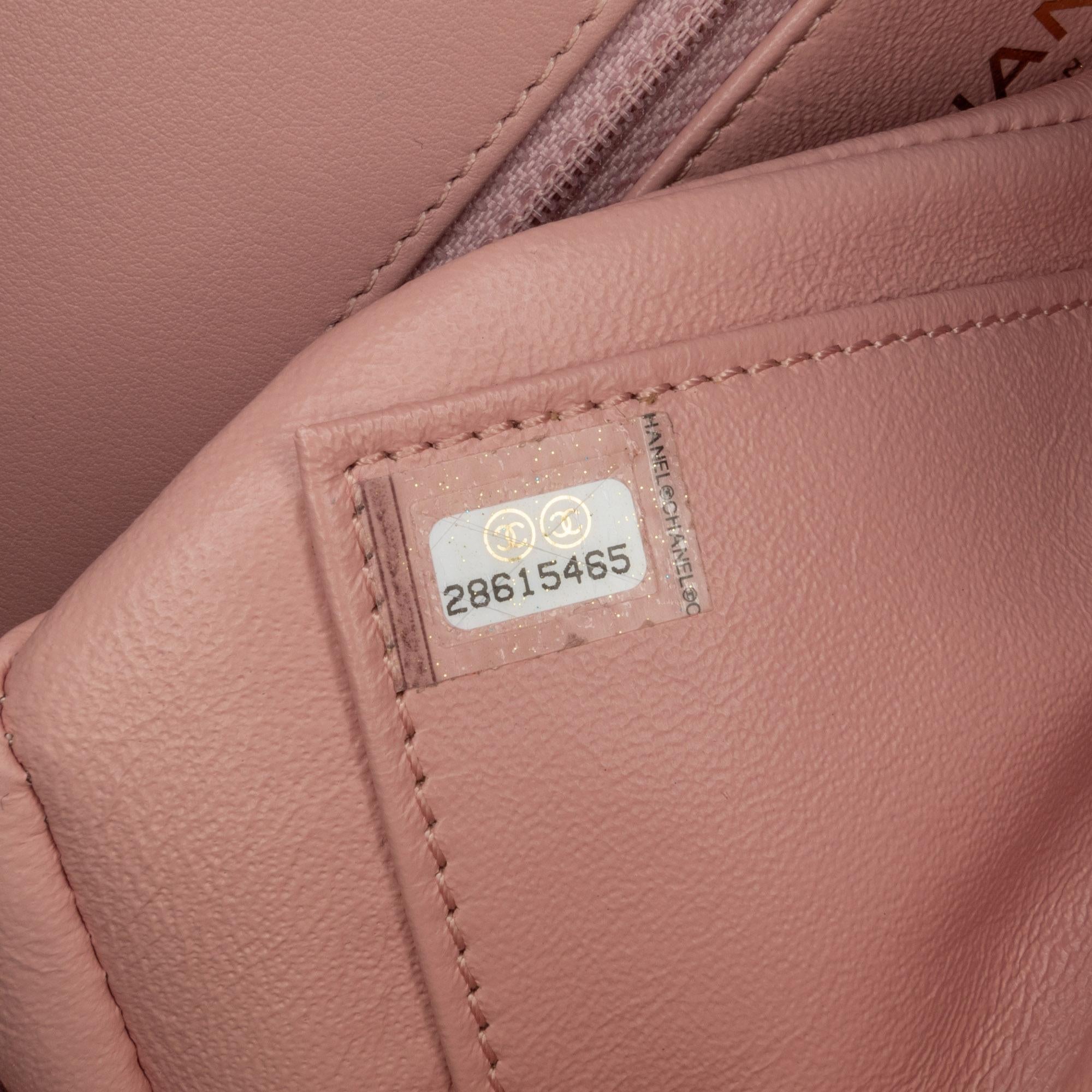 Chanel Medium Tweed CC Filigree Flap (SHG-etcTz4)