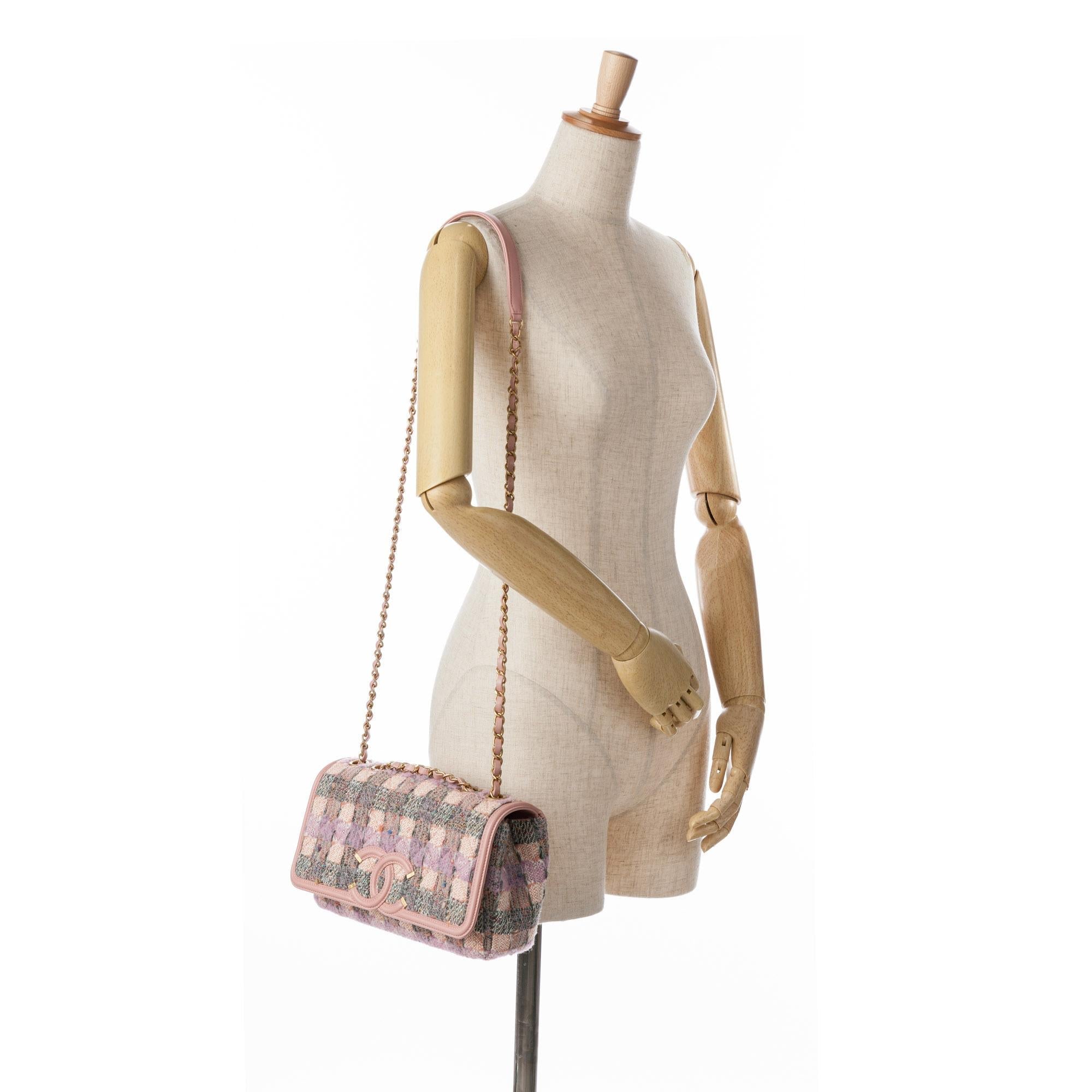 Chanel Medium Tweed CC Filigree Flap (SHG-etcTz4)