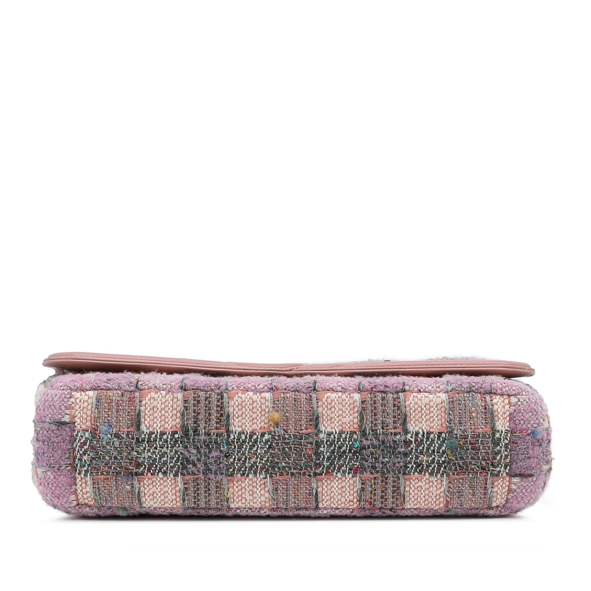 Chanel Medium Tweed Filigree Flap (SHG-AvwlCp)