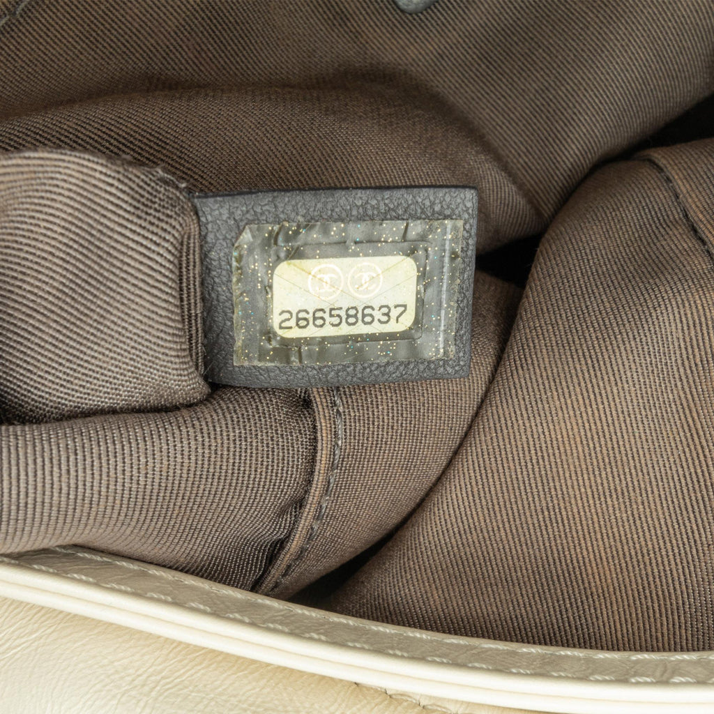 Chanel Medium Tweed and Lambskin Gabrielle Crossbody (SHG-82DA66)
