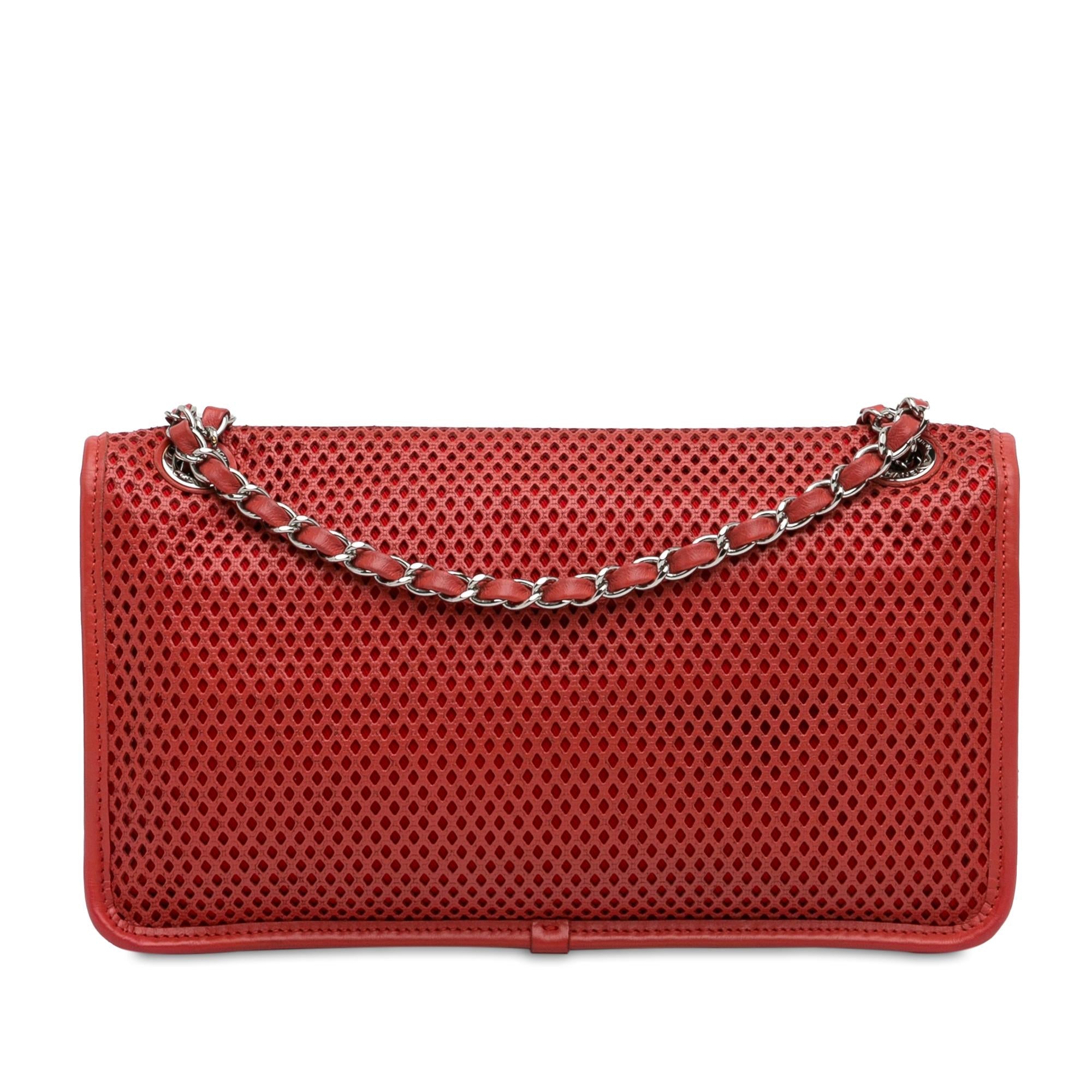 Chanel Medium Up In The Air Flap (SHG-VKAPFw)
