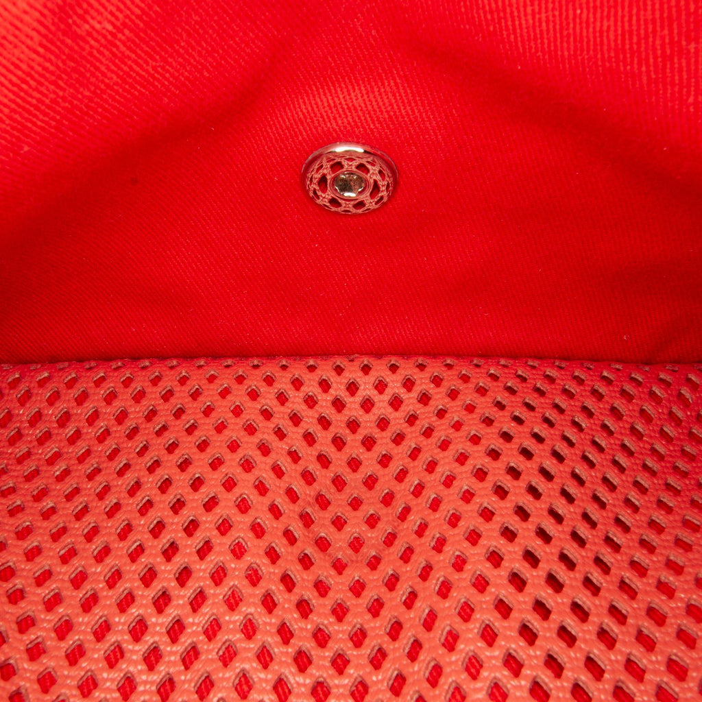Chanel Medium Up In The Air Flap (SHG-VKAPFw)