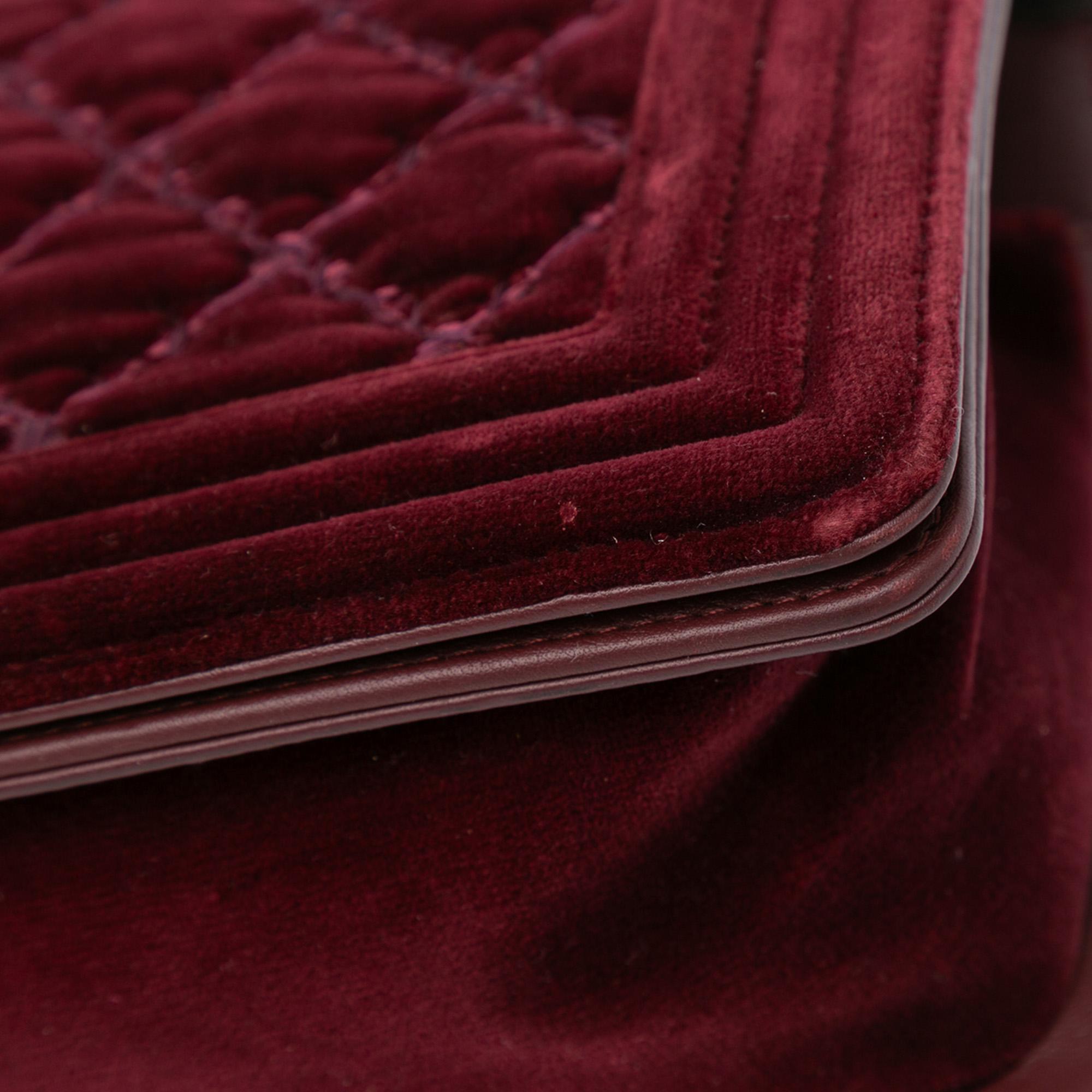 Chanel Medium Velvet Stitched Boy Flap Bag (SHG-4iiamX)