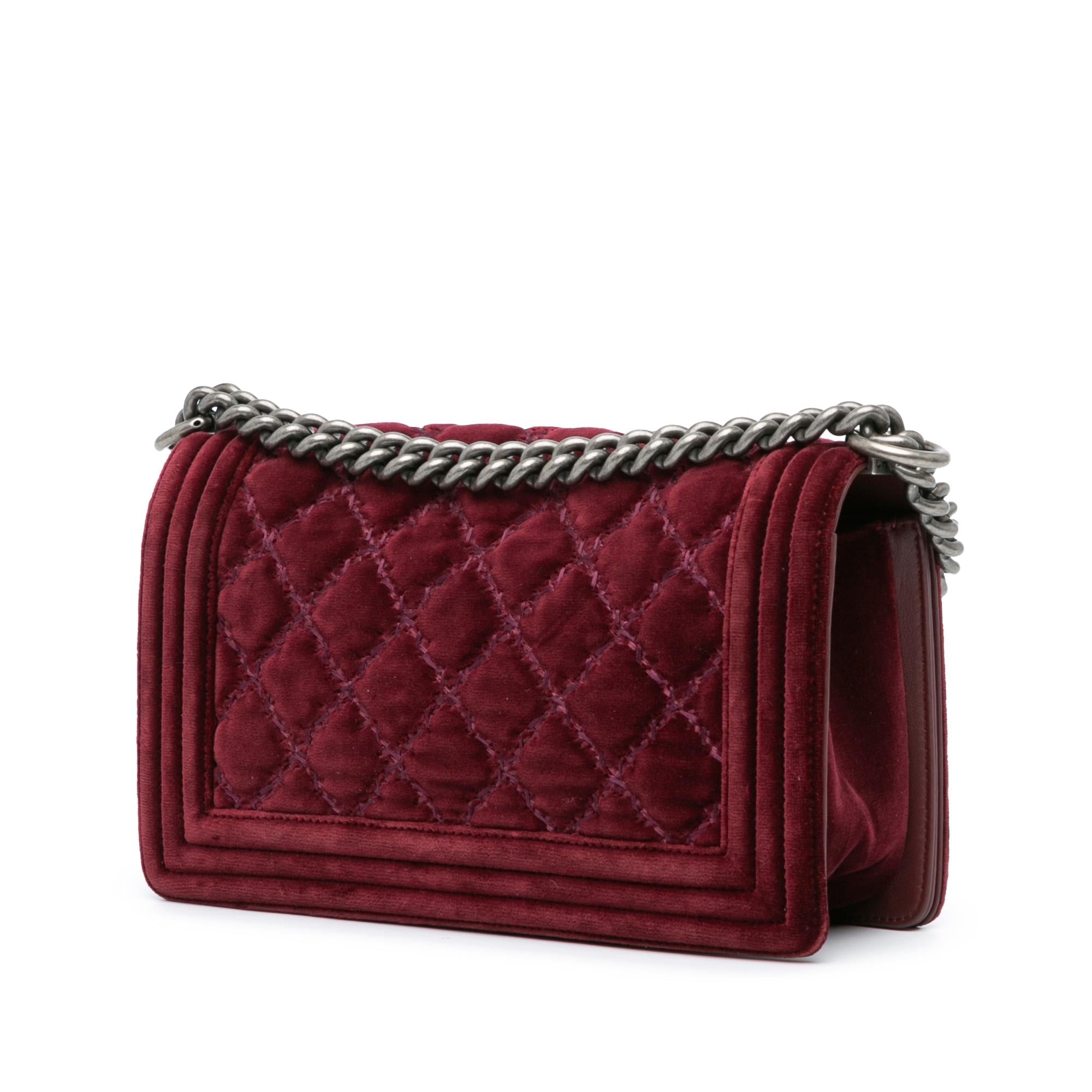 Chanel Medium Velvet Stitched Boy Flap Bag (SHG-4iiamX)