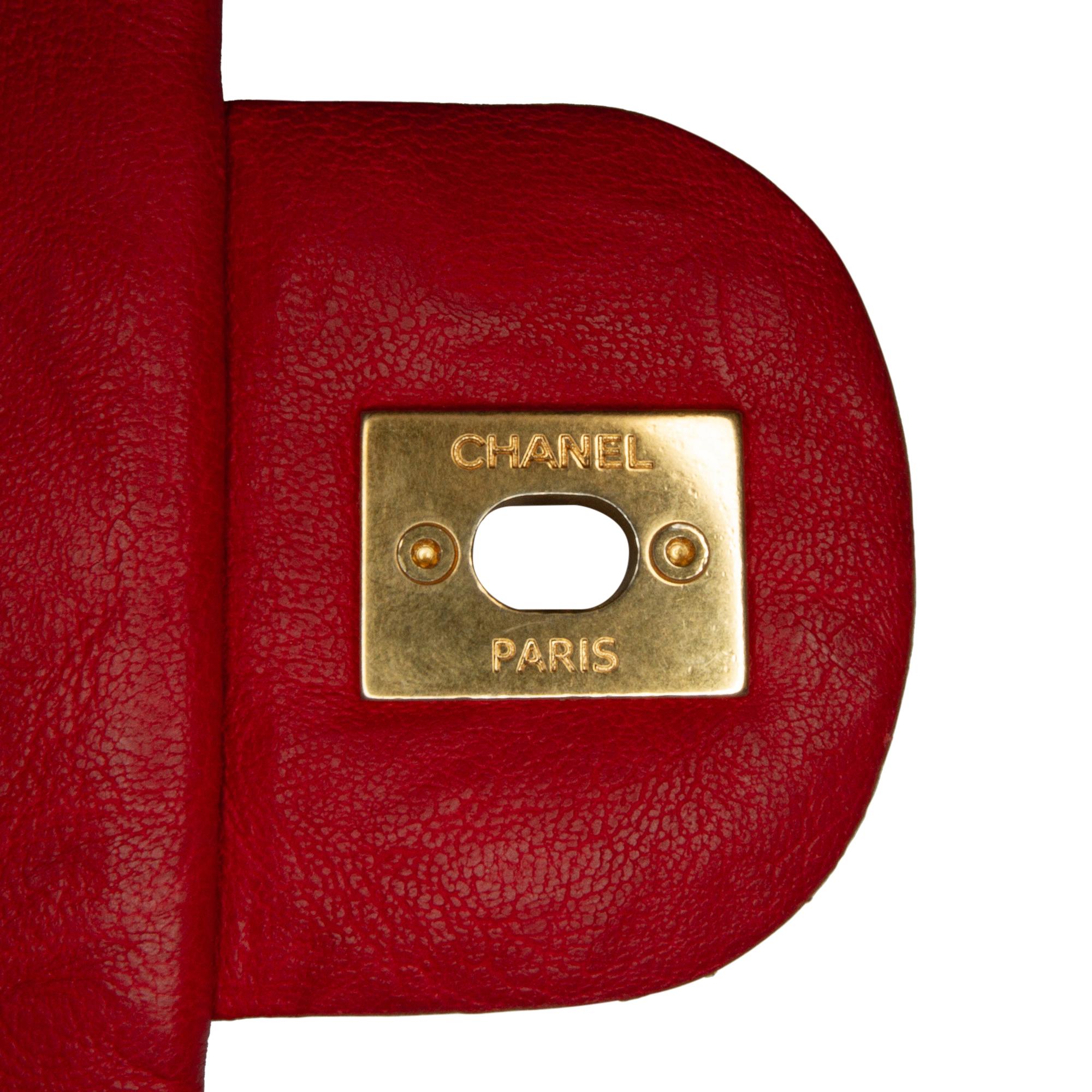 Chanel Medium Wrinkled Lambskin Chevron Medallion Flap (SHG-qDeD9g)
