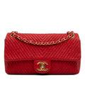 Chanel Medium Wrinkled Lambskin Chevron Medallion Flap (SHG-qDeD9g)
