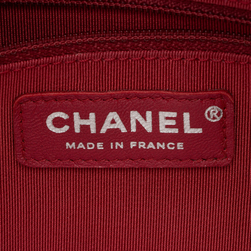 Chanel Metallic Aged Calfskin Gabrielle Medium Hobo (SHF-RJhsNR)
