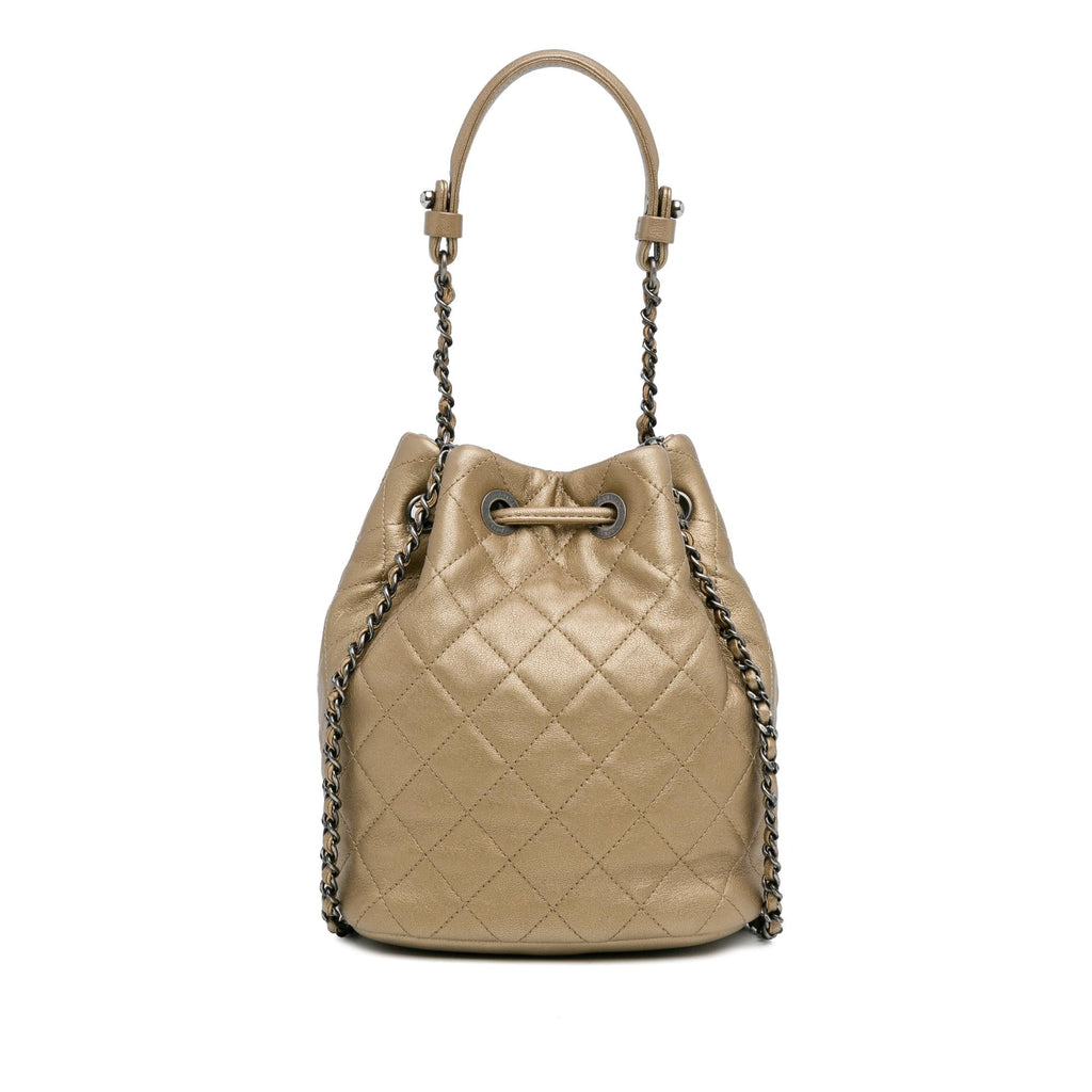 Chanel Metallic CC Charm Bucket Bag (SHG-93xcUo)