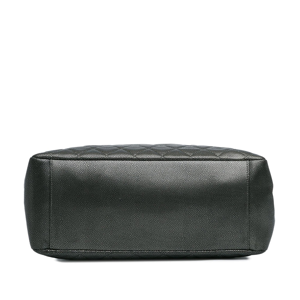 Chanel Metallic Caviar Grand Shopping Tote (SHG-ZLtc4Q)