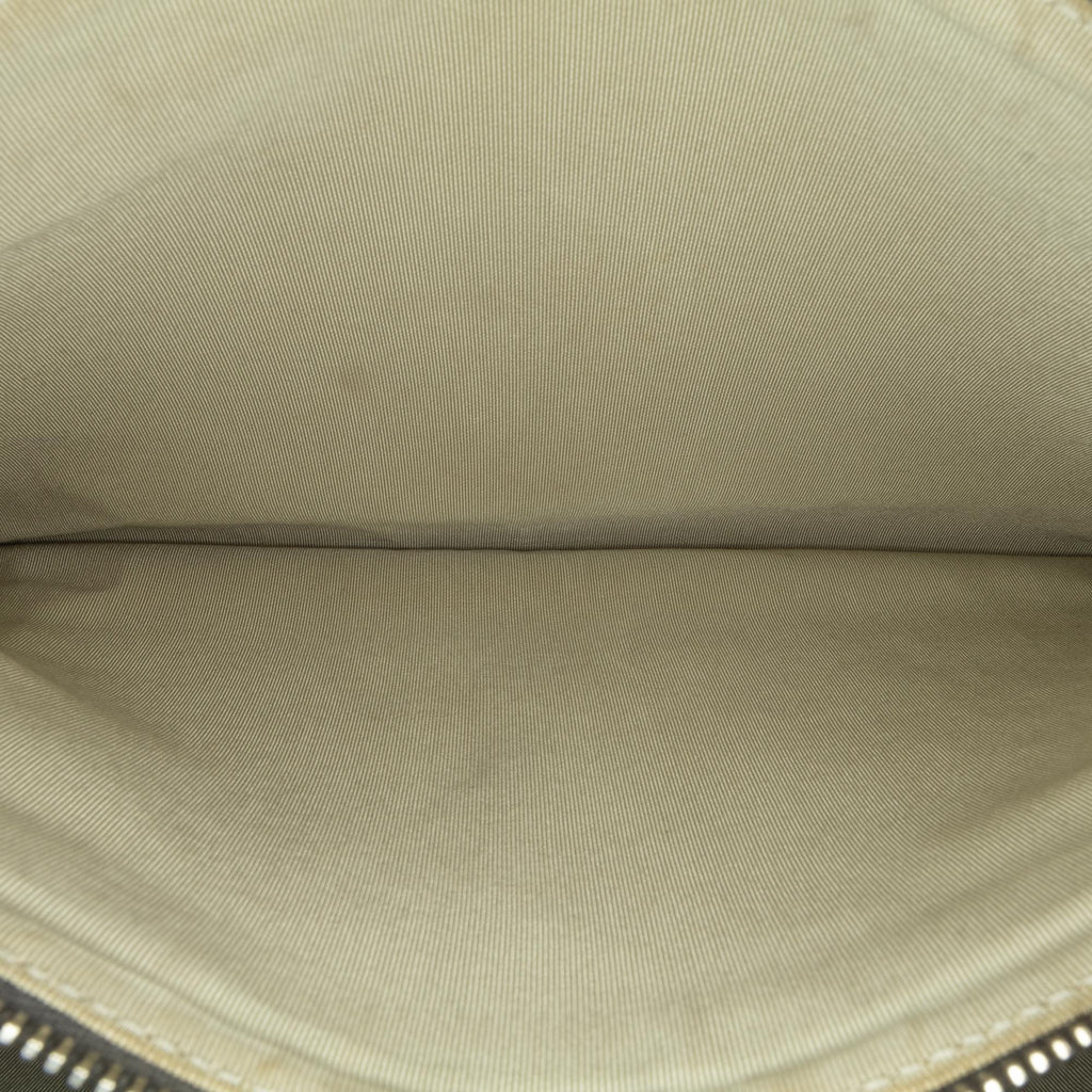 Chanel Metallic Caviar Grand Shopping Tote (SHG-ZLtc4Q)