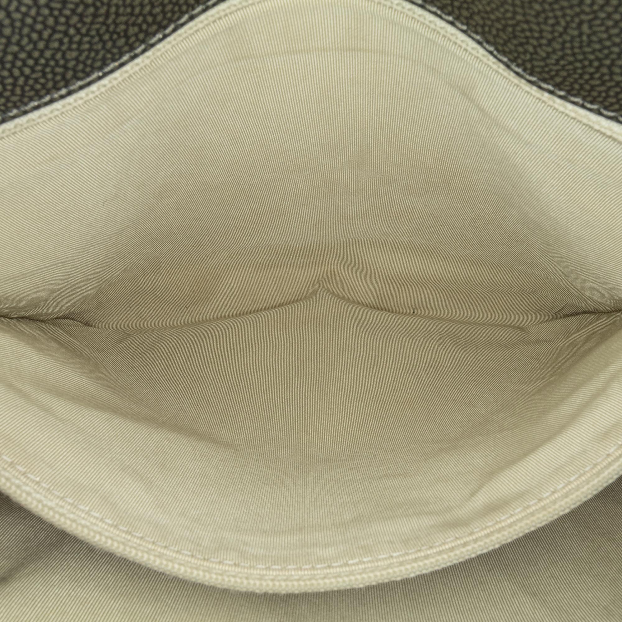 Chanel Metallic Caviar Grand Shopping Tote (SHG-ZLtc4Q)