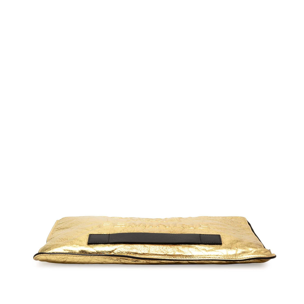 Chanel Metallic Crinkled Calfskin Feministe Mais Feminine Pouch