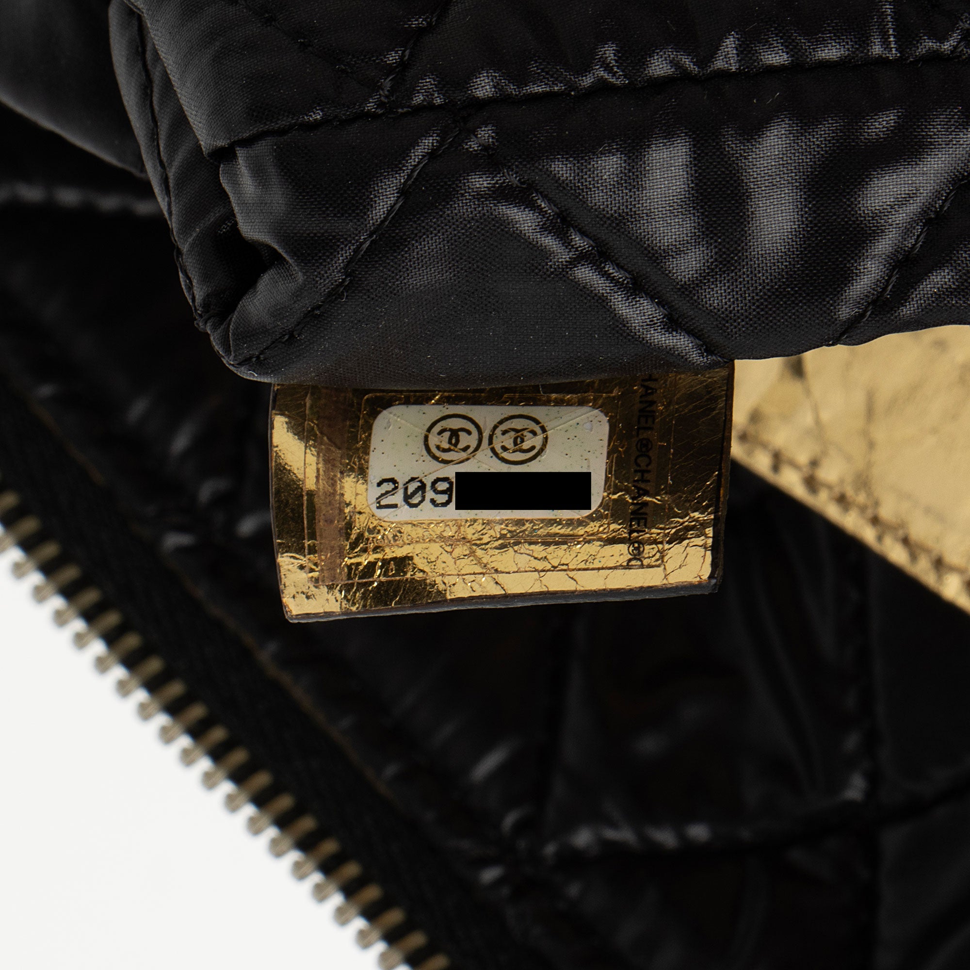 Chanel Metallic Lambskin Je Ne Suis Pas En Solde Medium Pouch (SHF-SrXVHK)