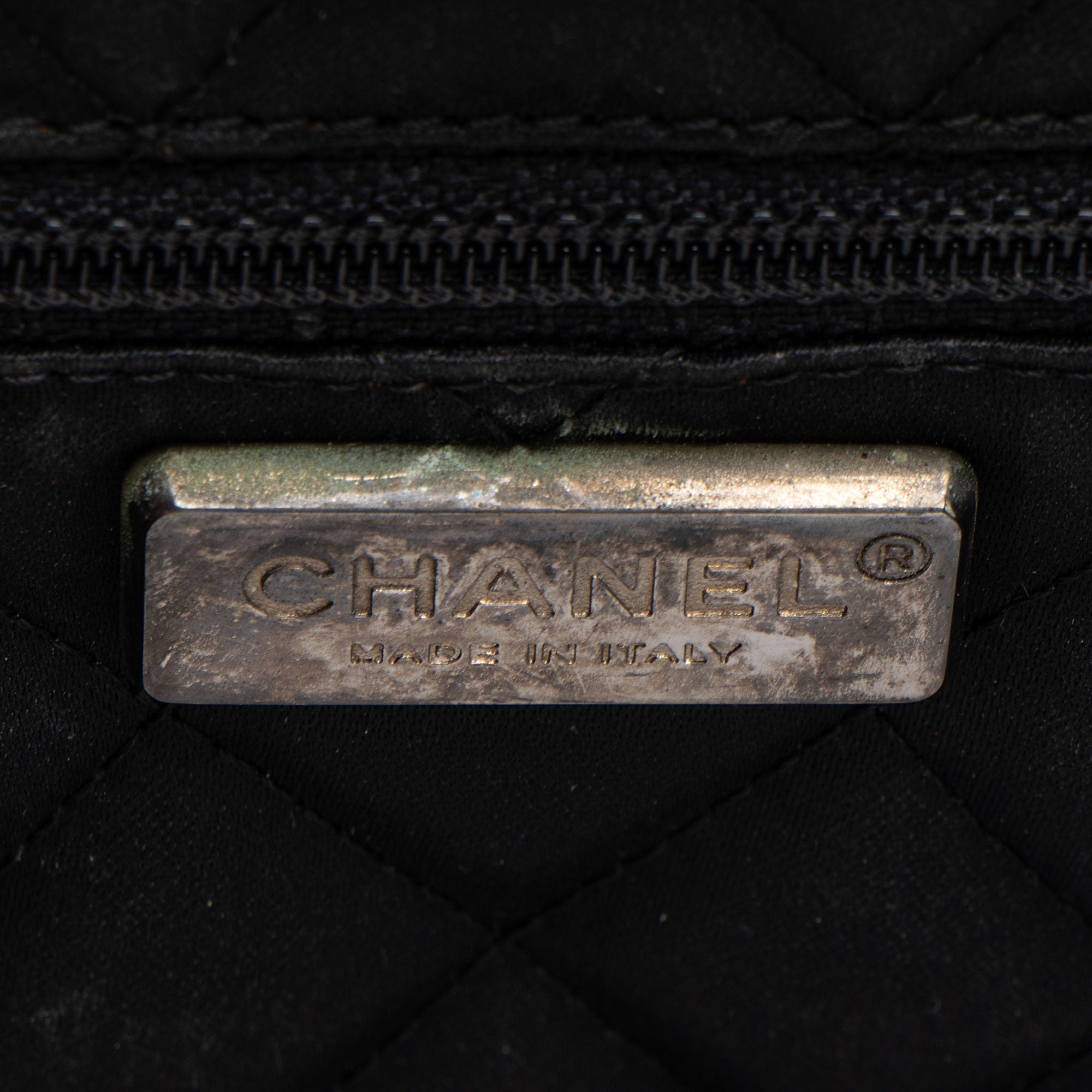 Chanel Metallic Lambskin Patent Leather Double Circle Clutch