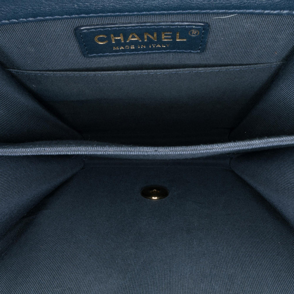 Chanel Metallic Lambskin Striped North South Boy Flap (SHG-gdf9Ua)