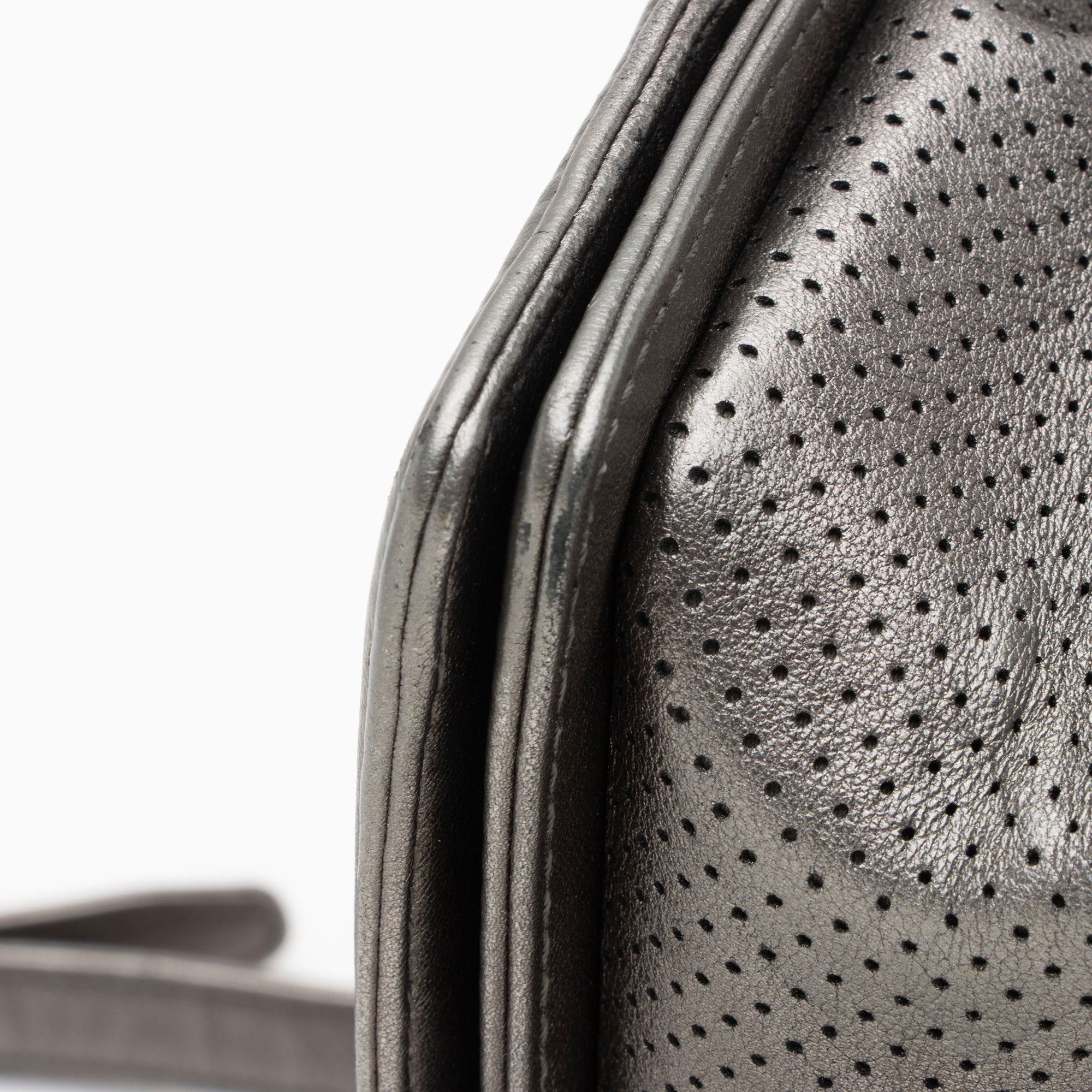 Chanel Metallic Perforated Lambskin New Medium Boy Bag (SHF-hpWTCx)