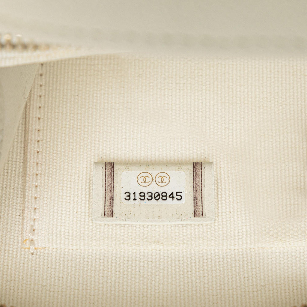 Chanel Mini CC Caviar Top Handle Vanity Case (SHG-OVqtf0)