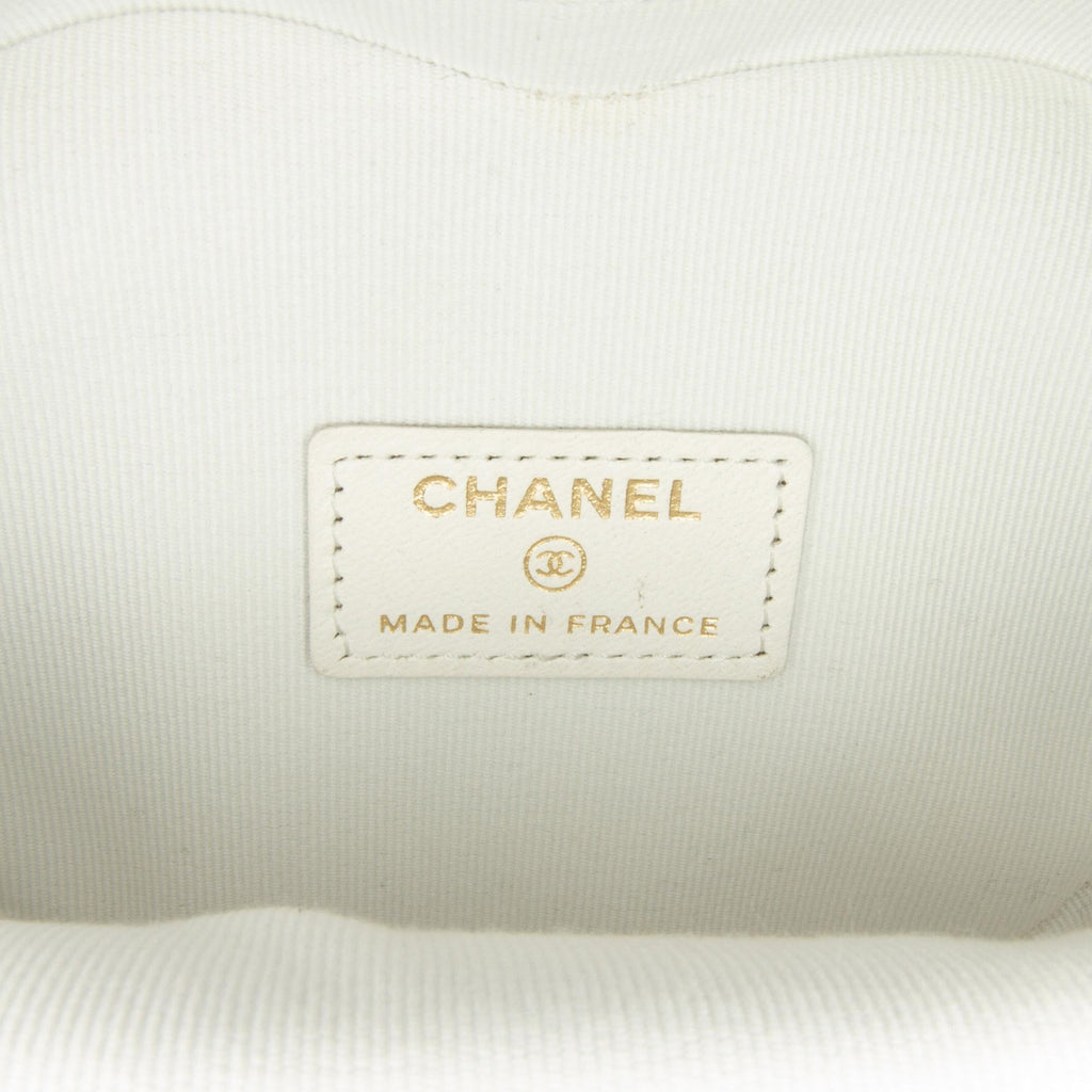 Chanel Mini CC in Love Heart Crossbody (SHG-RVQMkk)