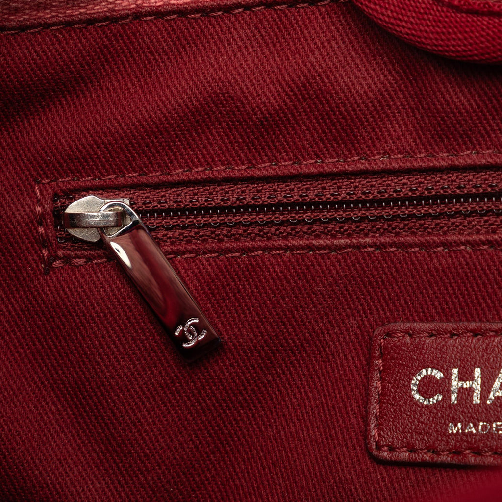 Chanel Mini Canvas Deauville Tote (SHG-SUS6M3)