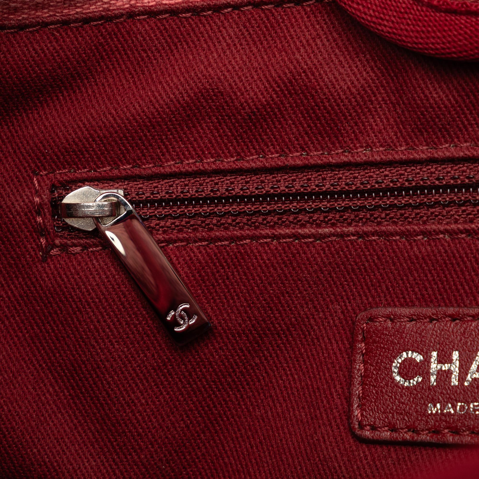 Chanel Mini Canvas Deauville Tote (SHG-SUS6M3)