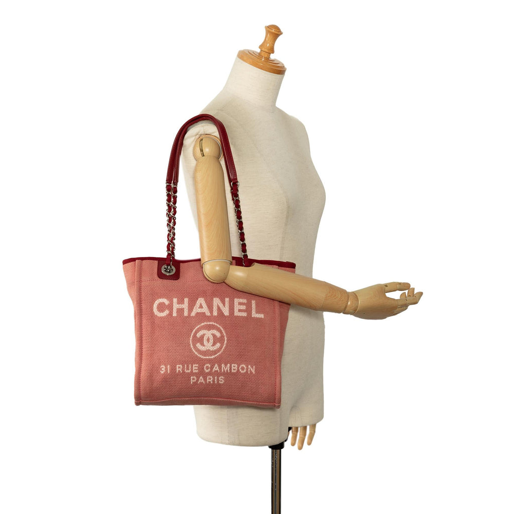 Chanel Mini Canvas Deauville Tote (SHG-SUS6M3)