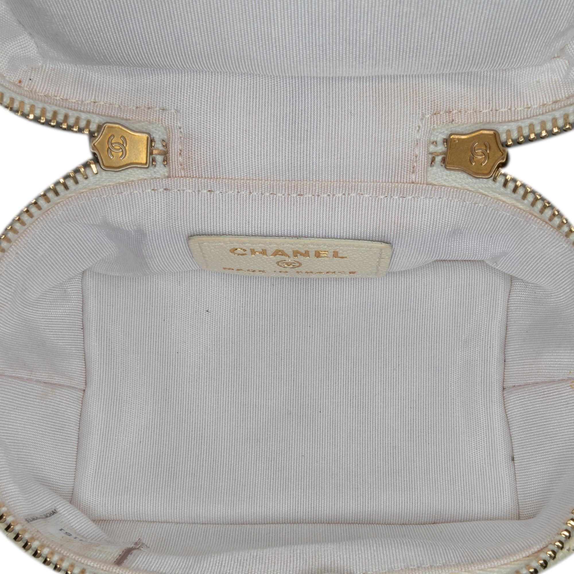 Chanel Mini Caviar Chain Zip Around Vanity Case (SHG-n4JYhS)