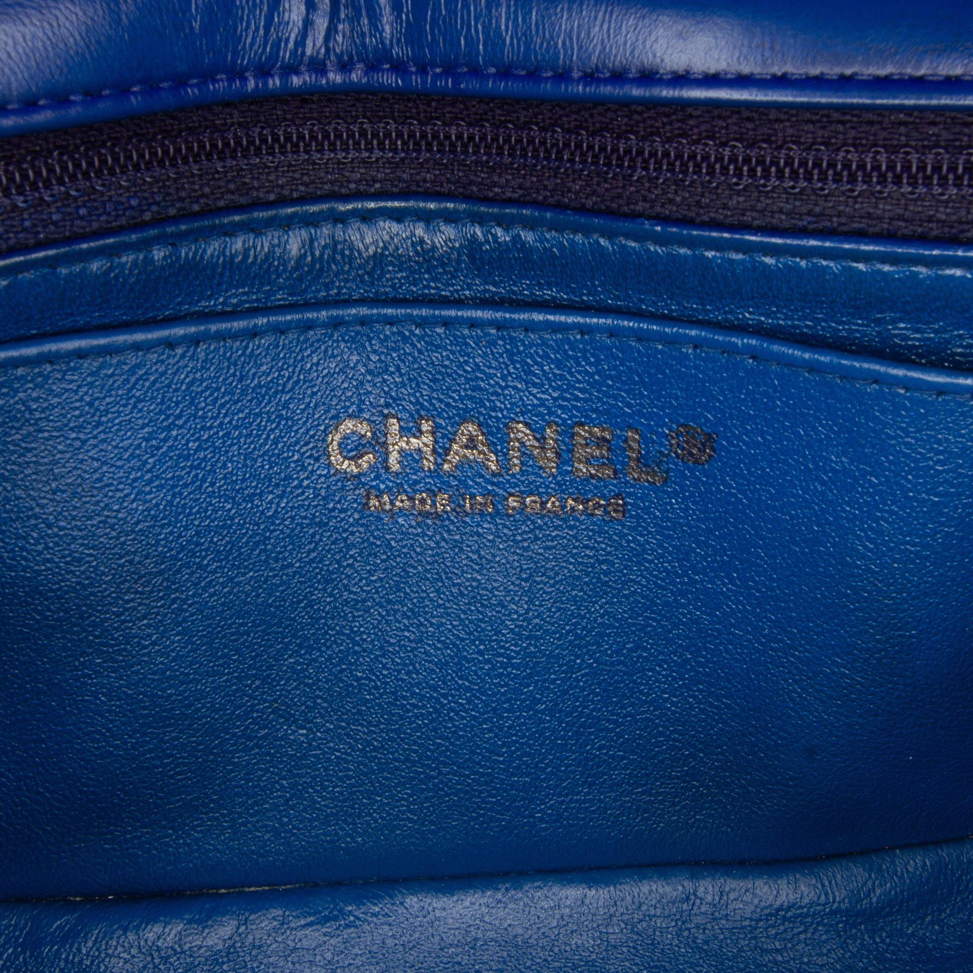 Chanel Mini Chevron Quilted Lambskin Rectangular Flap Bag (SHG-S3wMjz)