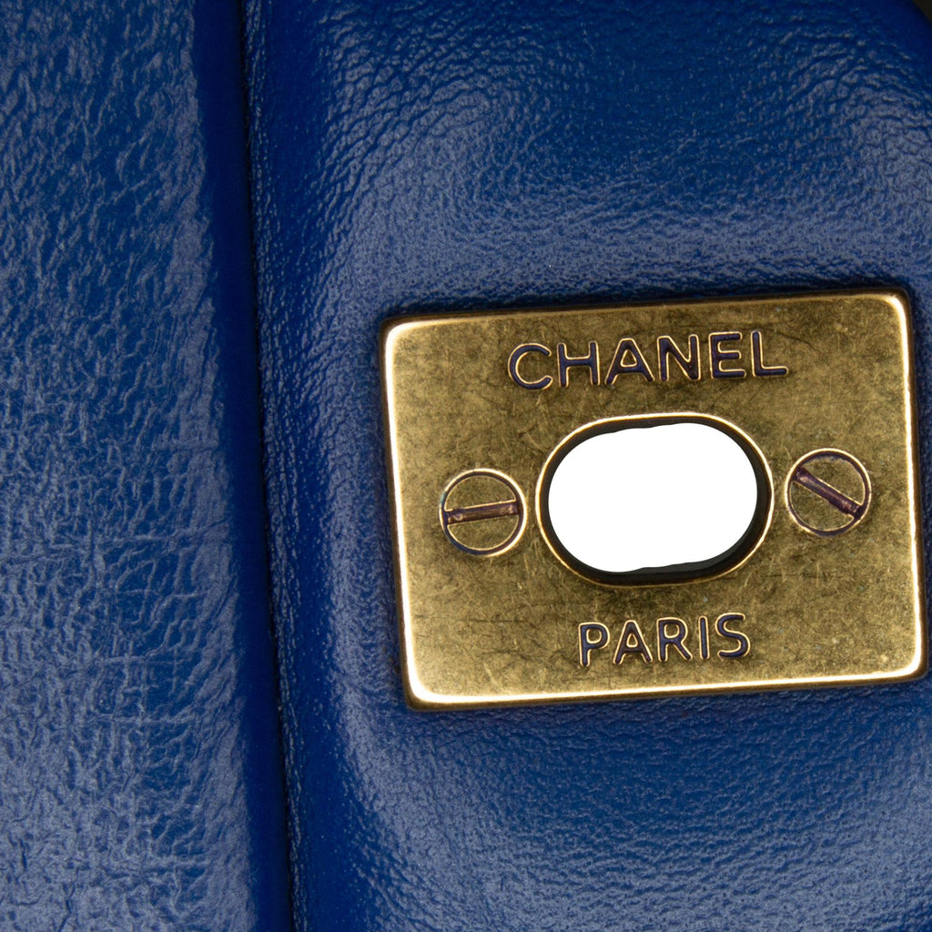 Chanel Mini Chevron Quilted Lambskin Rectangular Flap Bag (SHG-S3wMjz)