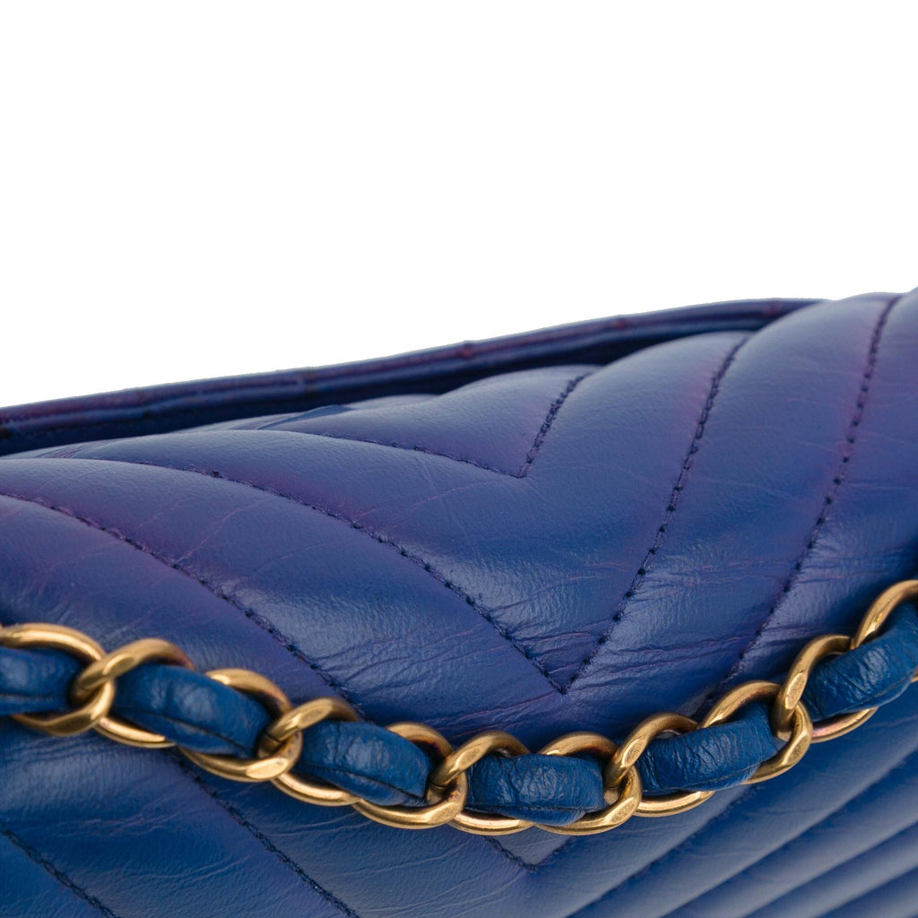 Chanel Mini Chevron Quilted Lambskin Rectangular Flap Bag (SHG-S3wMjz)