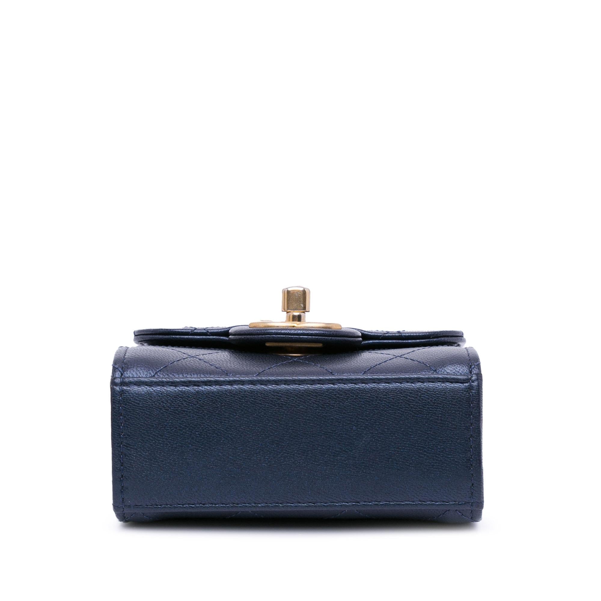 Chanel Mini Chic Pearls Crossbody (SHG-rcMm8Z)