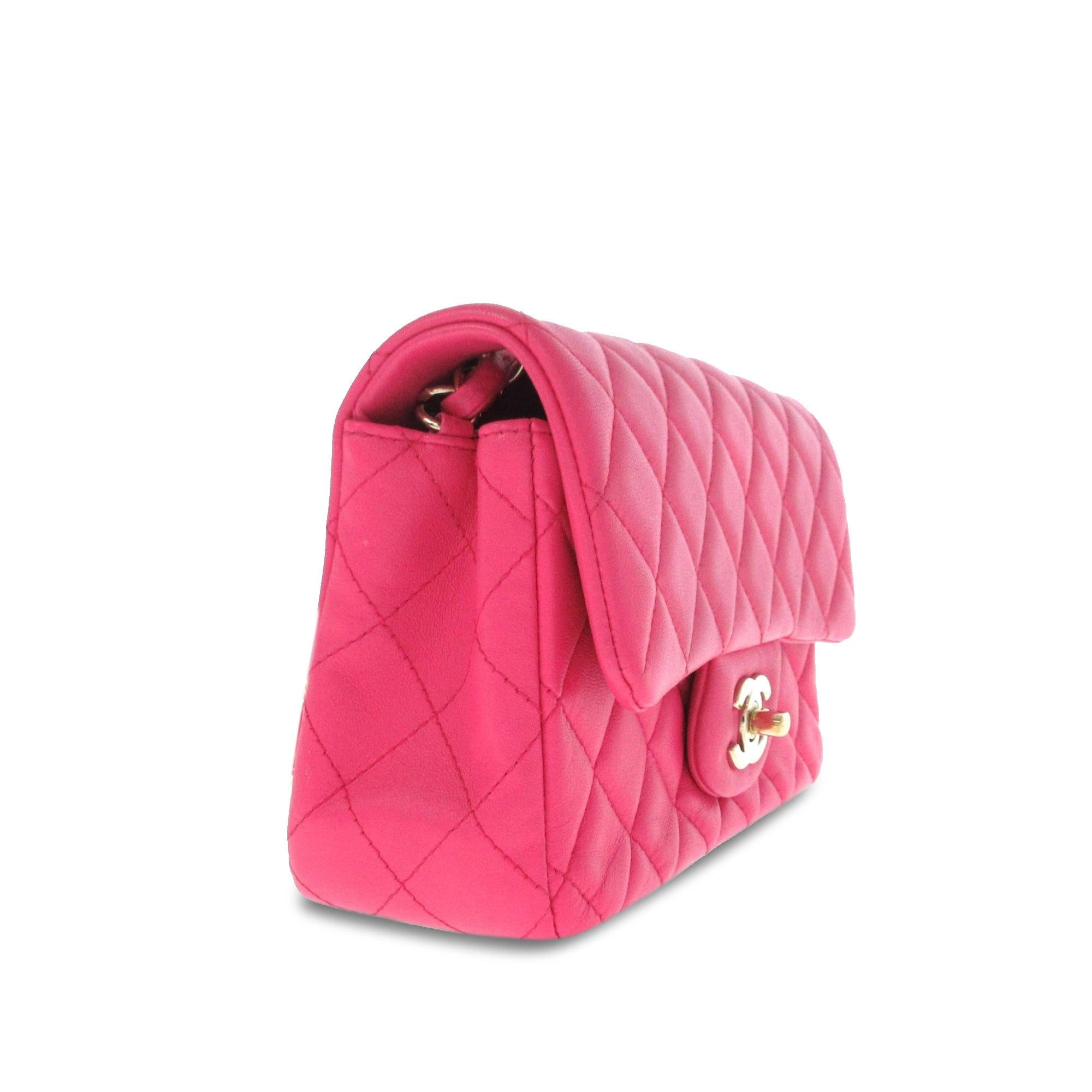 Chanel Mini Classic Lambskin Rectangular Single Flap (SHG-xTQk8y)
