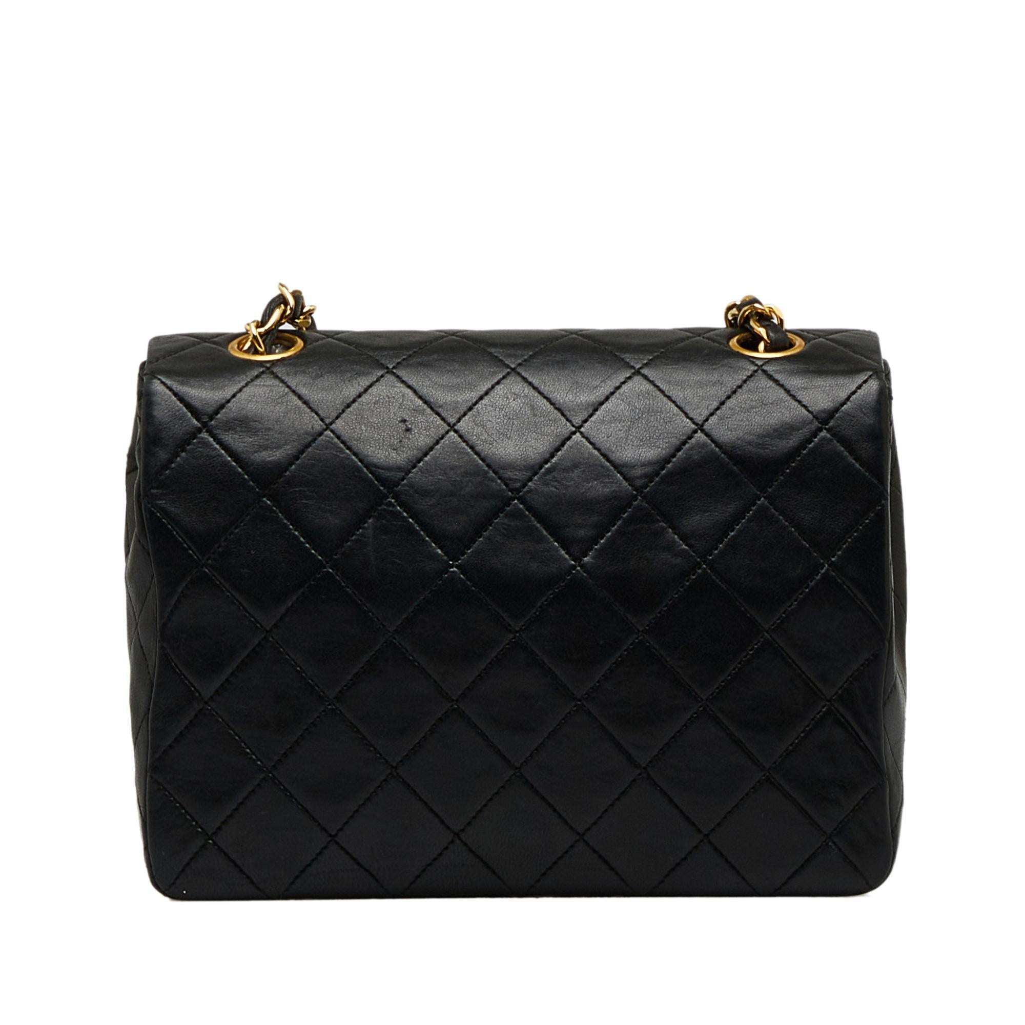 Chanel Mini Classic Lambskin Square Flap (SHG-kqyz2i)
