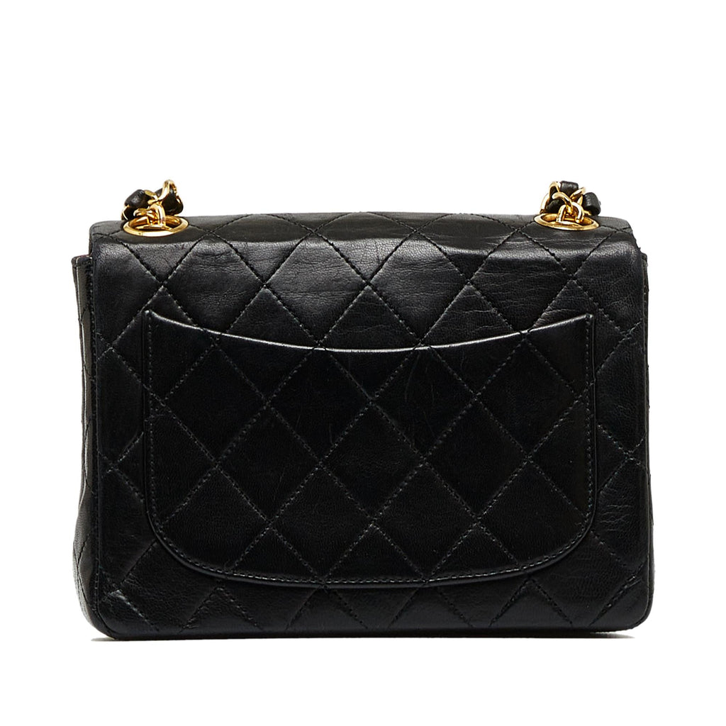 Chanel Mini Classic Lambskin Square Flap (SHG-lnKMMQ)